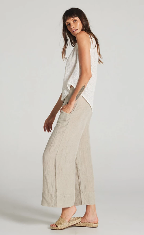 Woman Wearing Estilo Emporio Tropez Pant - Pants LUXAMORE