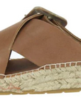 Estilo Emporio Husk Tan Slide - LUXAMORE -Shoes-Estilo Emporio Slide These espadrille slides have been handmade in Spain from vaqueta leather and topped with a tortoiseshell-embellished buckle. They have a platform heel and padded contoured leather footbeds to ensure a comfortable fit. Upper: LeatherInsole: LeatherOutsole: Rubber Height: 3cm Made in Spain