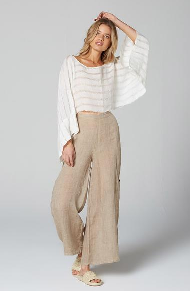 Woman Wearing Estilo Emporio Pocket Pant - Pants LUXAMORE