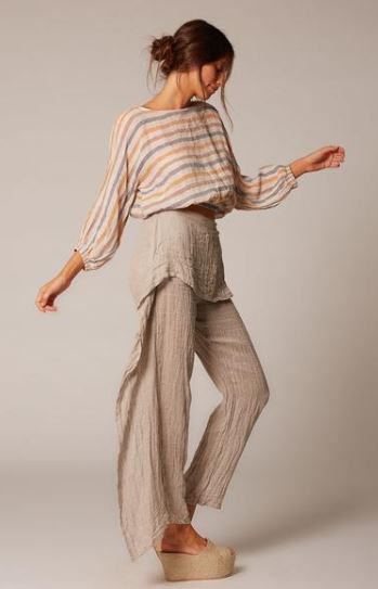 Woman Wearing Estilo Emporio Poppy Top - Top LUXAMORE