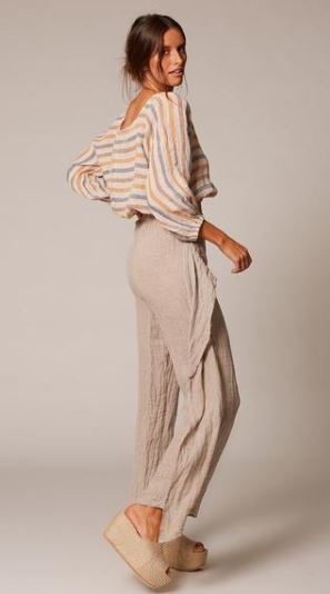 Woman Wearing Estilo Emporio Poppy Top - Top LUXAMORE