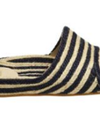 Woman Wearing Estilo Emporio Shoes Woven Jute Slide - Shoes LUXAMORE